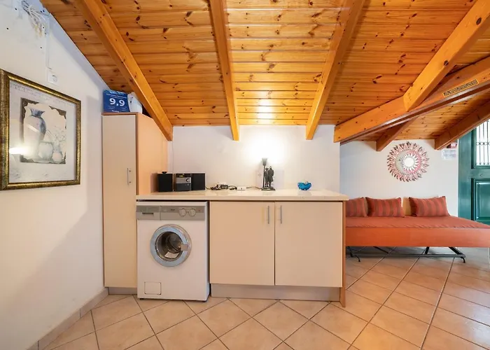 Faos Luxury Apartment