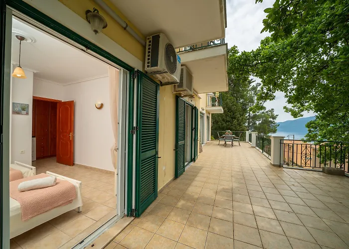 Apartment Faos Luxury