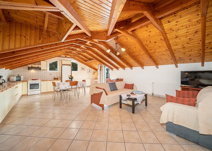 Faos Luxury * Agia Efimia