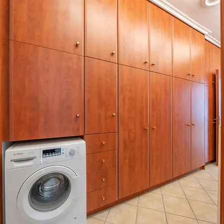 公寓 福斯豪华公寓 Agia Efimia