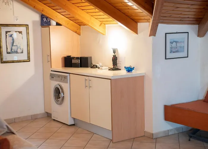 Daire Faos Luxury Agia Efimia