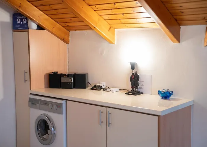 Faos Luxury Apartamento *