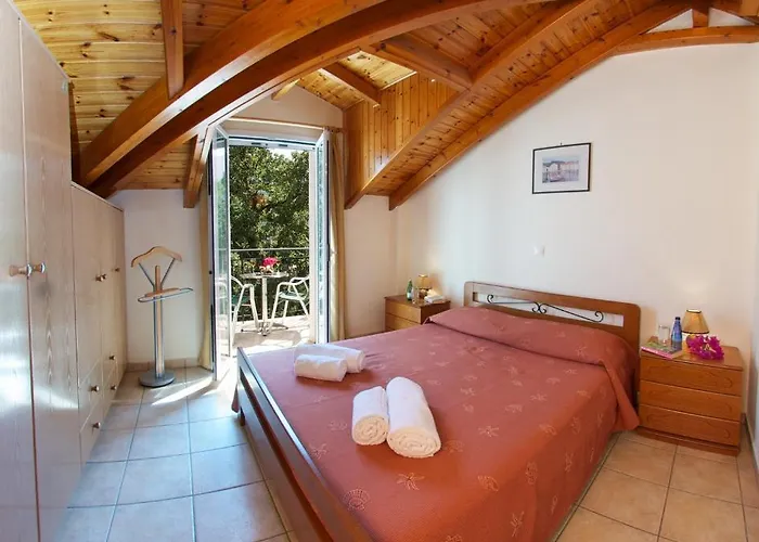 Daire Faos Luxury Agia Efimia