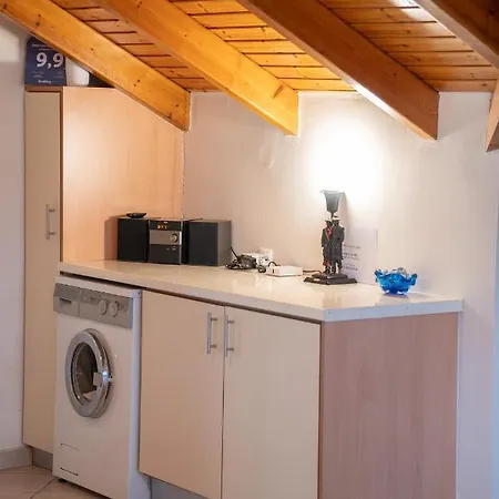 Faos Luxury Apartment Agia Efimia
