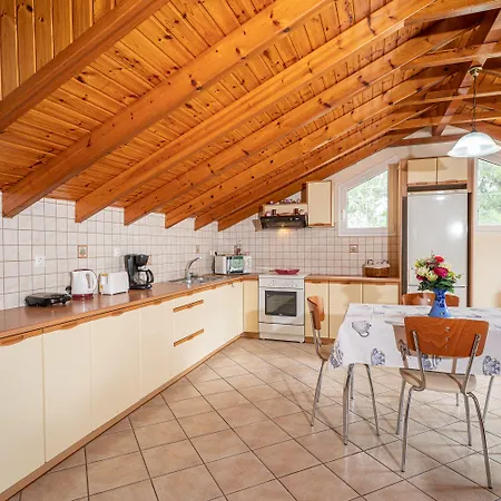 Apartment Faos Luxury