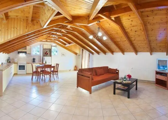 Διαμέρισμα Faos Luxury