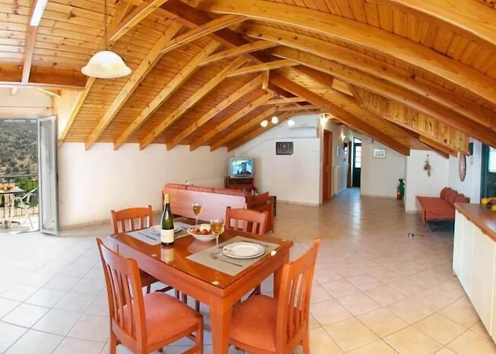 Διαμέρισμα Faos Luxury Αγία Ευφημία