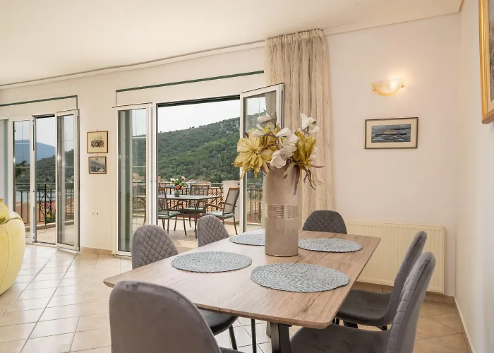 Διαμέρισμα Faos Luxury Αγία Ευφημία